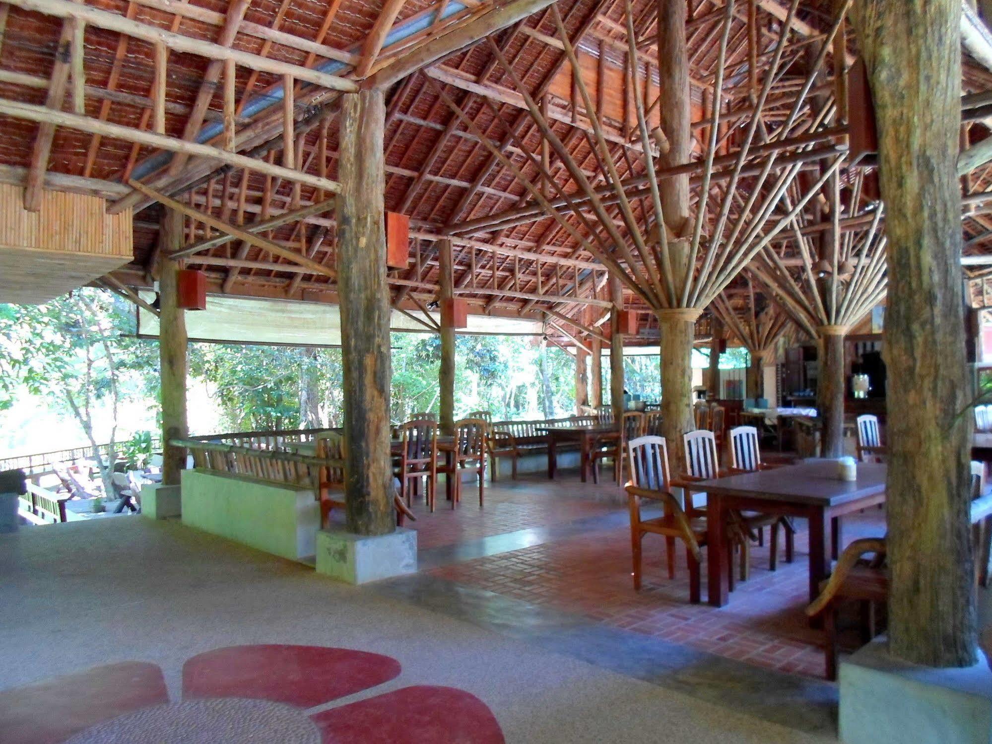 The Cliff & River Jungle Resort Phanom Extérieur photo