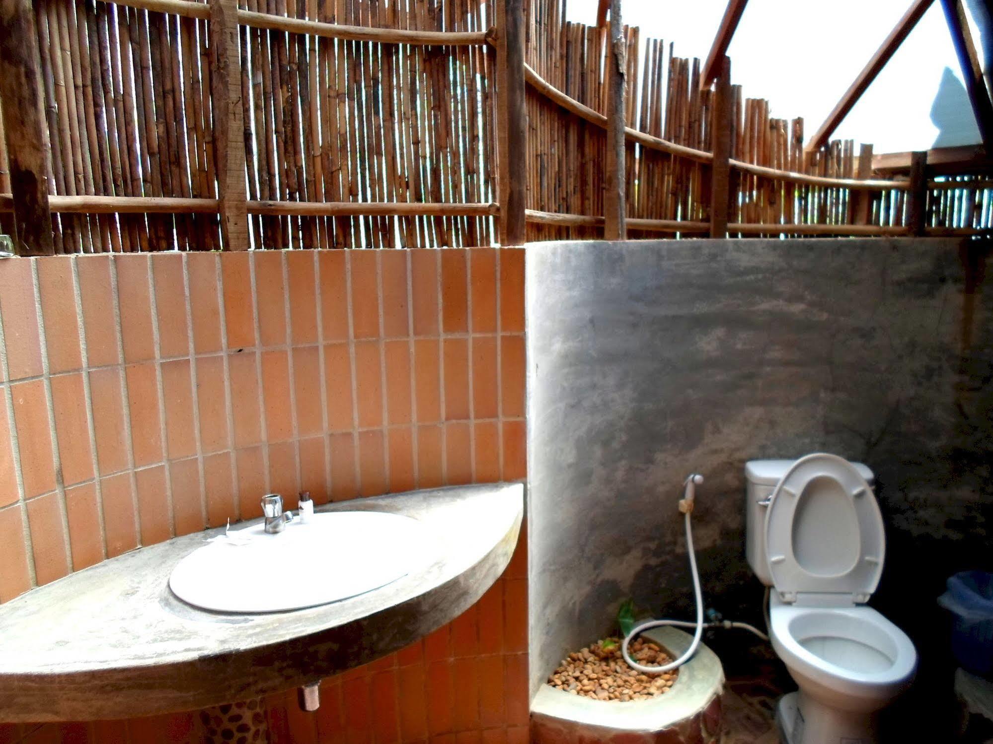 The Cliff & River Jungle Resort Phanom Extérieur photo